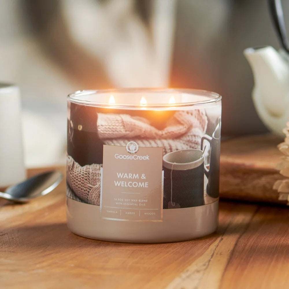 Warm Welcome Jar Candle Soy Blend Vanilla Amber Sandalwood