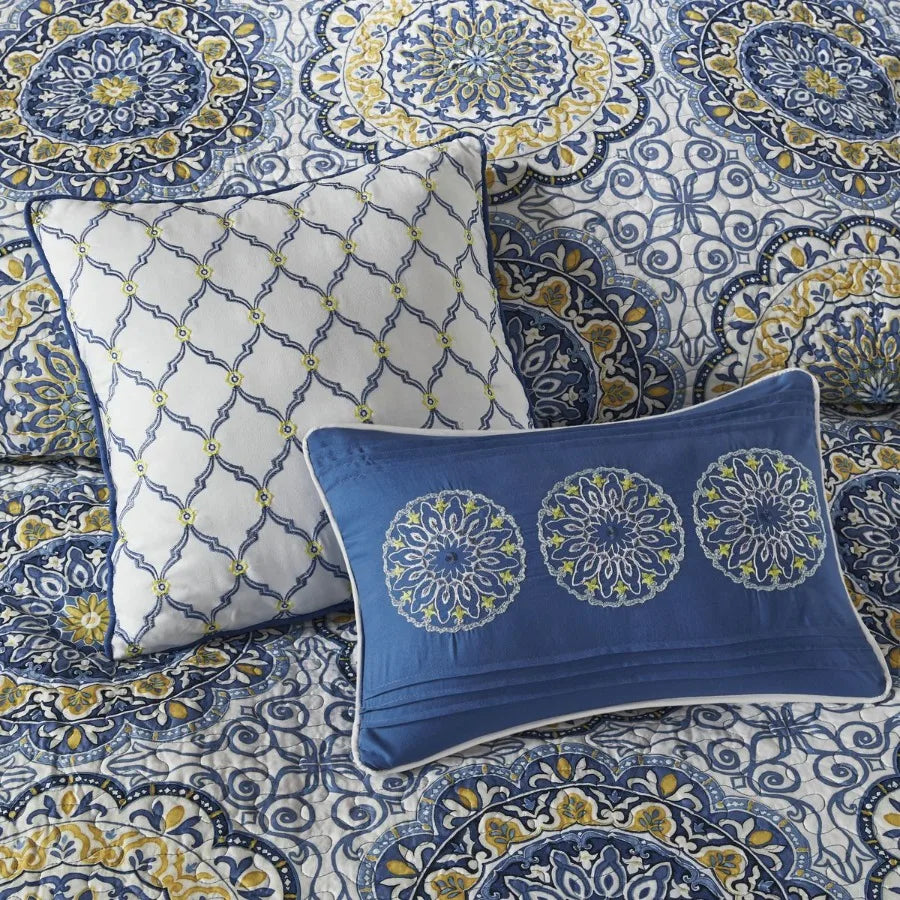 6 Piece Reversible Quilt Set with Throw Pillows Blue Full Queen