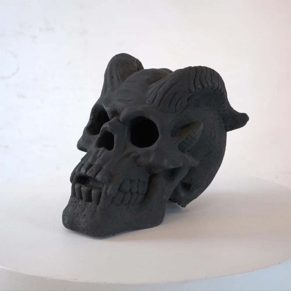 Refractory Fireproof Imitated Human Skulls Gas Log