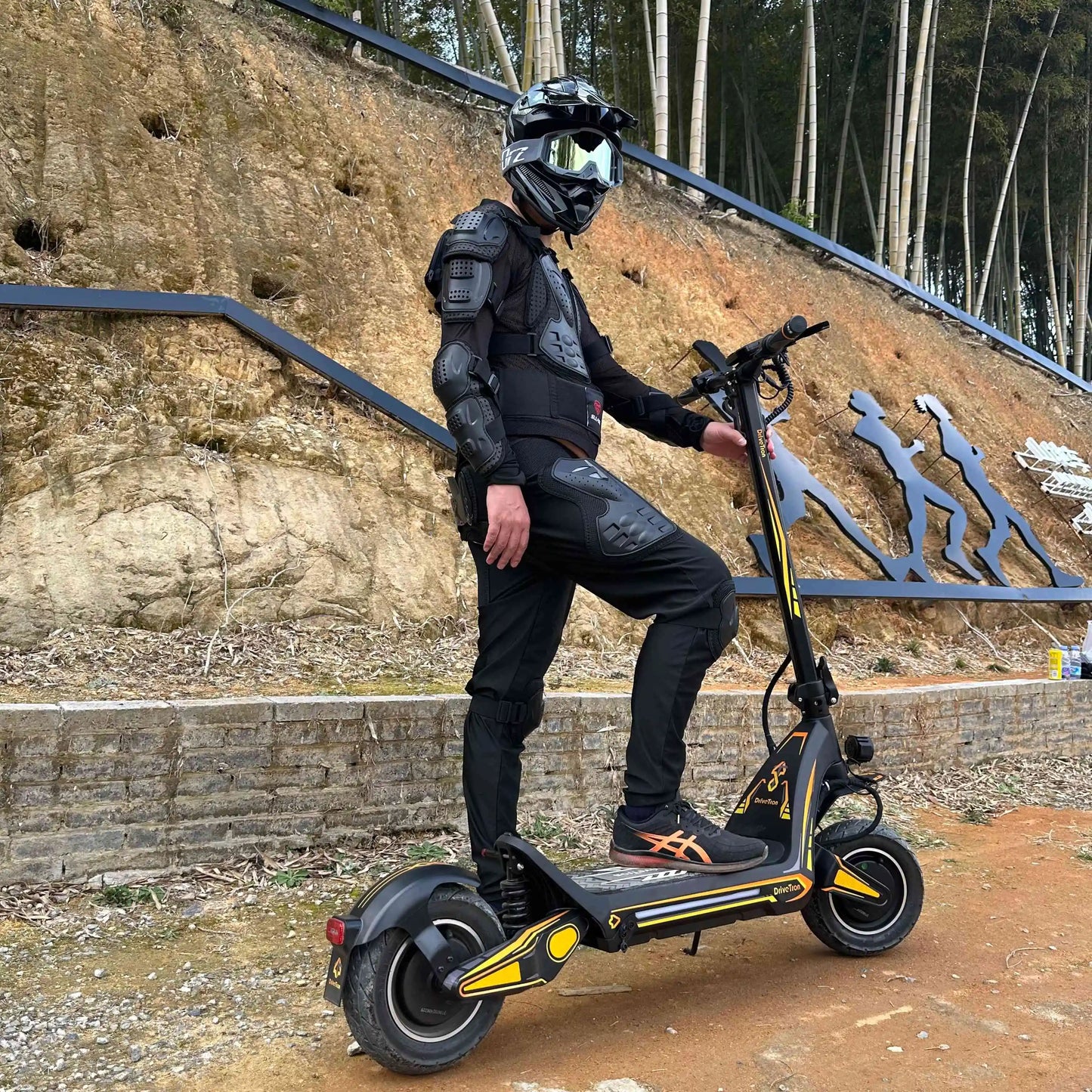 Dual Motor Electric Scooter 60V 4400W Hydraulic Brake Off Road 11 Inch Tires