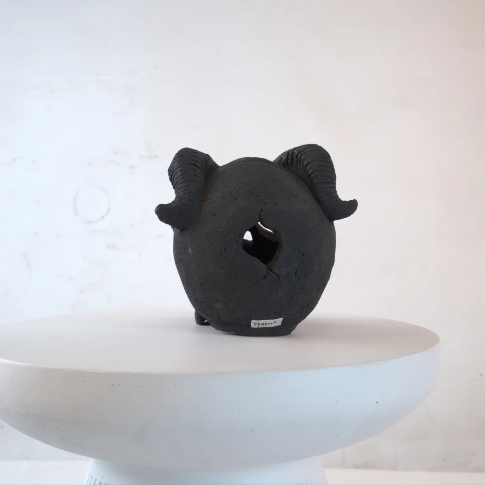Refractory Fireproof Imitated Human Skulls Gas Log