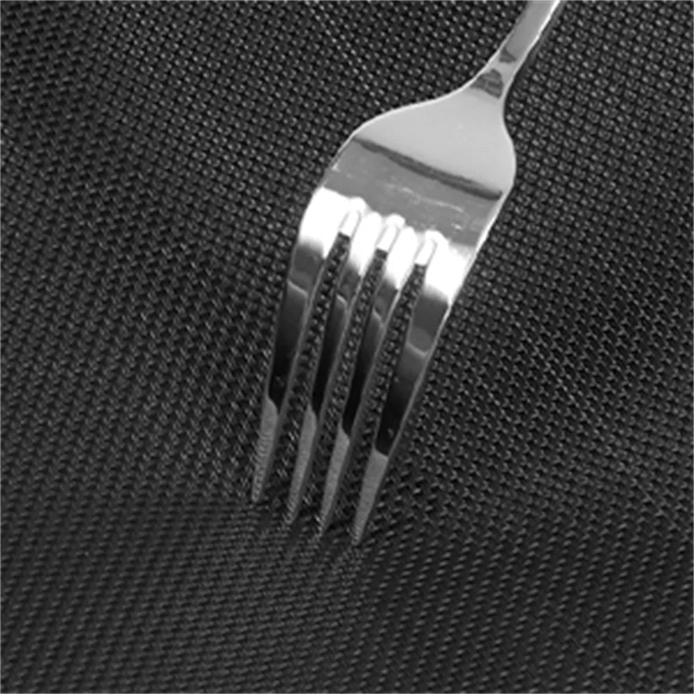 XXL Outdoor Raised Dog Bed With Cooling Breathable Mat And Plush Mat