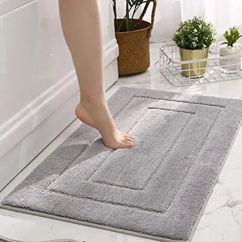 Gray Non Slip Microfiber Bath Rug Soft Water Absorbent Mat