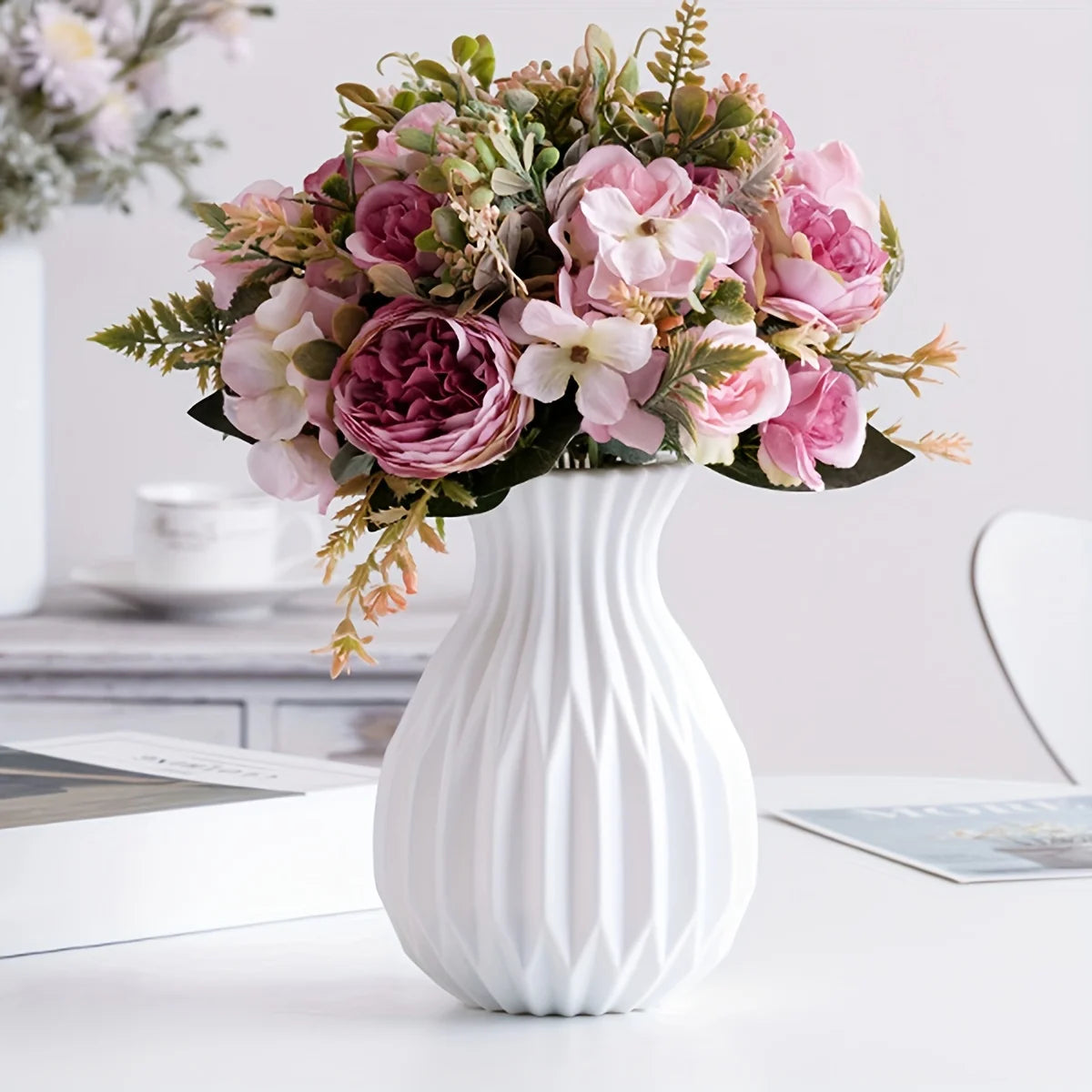 Imitation Ceramic Plastic Vase Centerpiece For Living Room Modern Decor