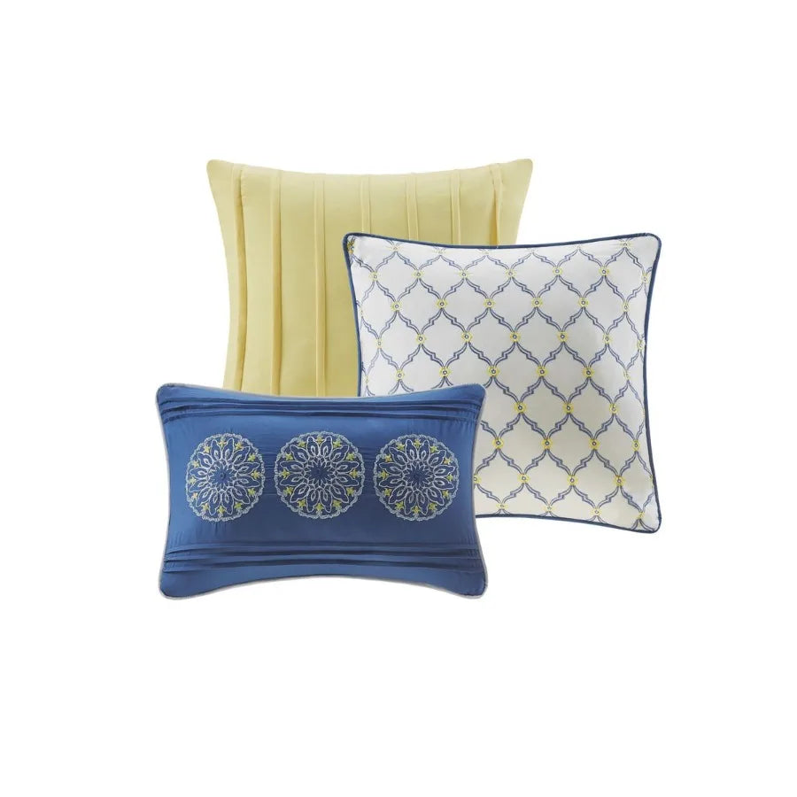 6 Piece Reversible Quilt Set with Throw Pillows Blue Full Queen