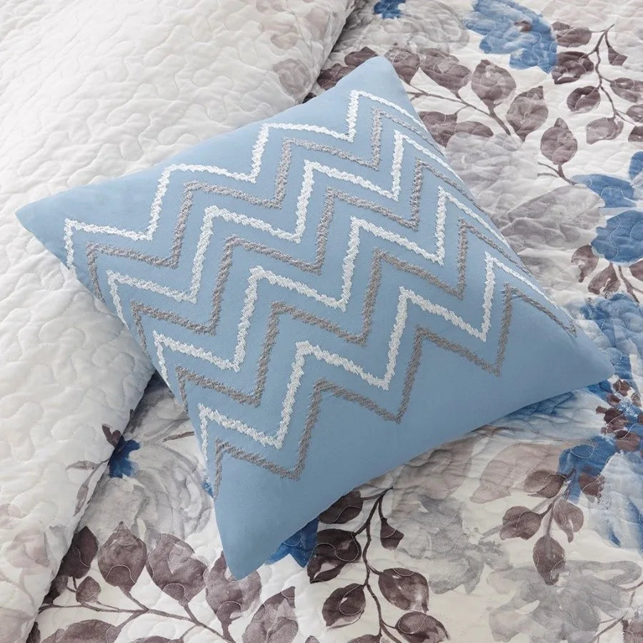 6 Piece Printed Quilt Set with Throw Pillows Blue Full Queen