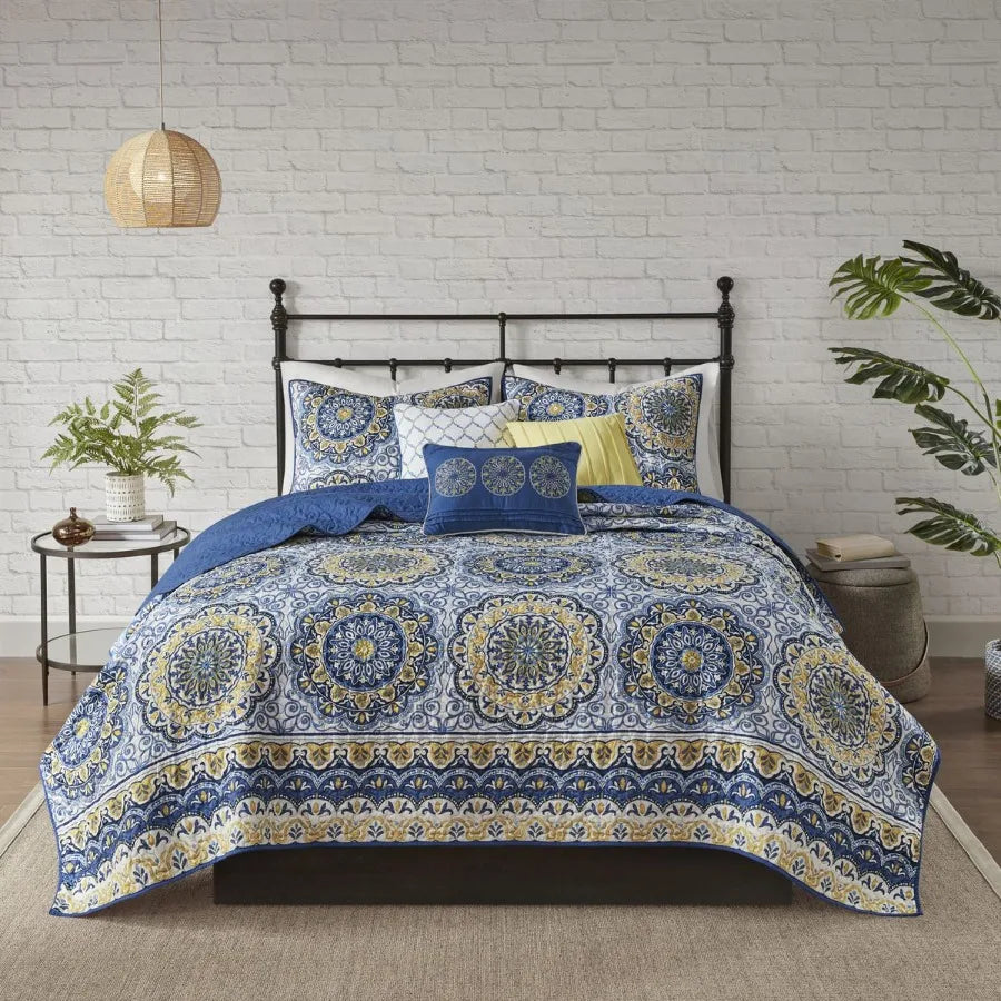 6 Piece Reversible Quilt Set with Throw Pillows Blue Full Queen