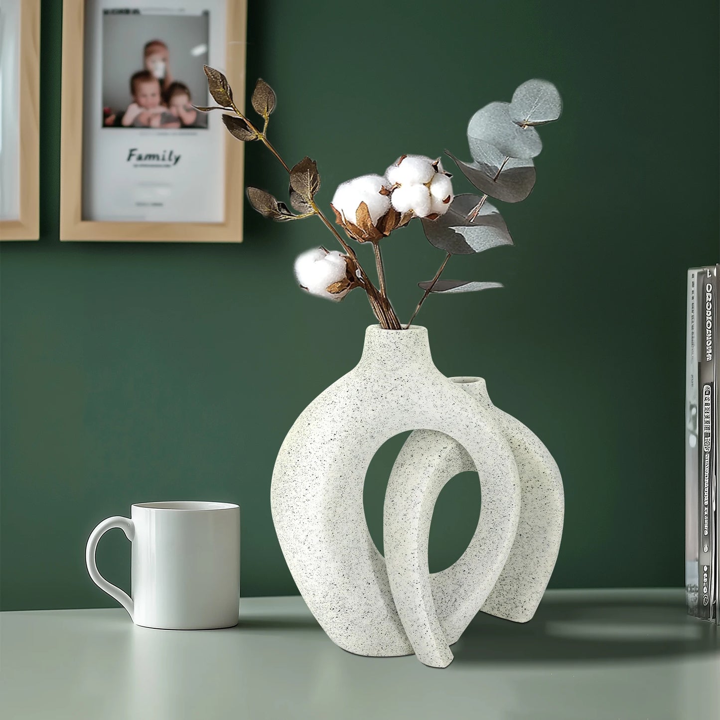 Set of 2 Decorative Hollow Vases Table Centerpiece Flower Vase Modern Resin Design