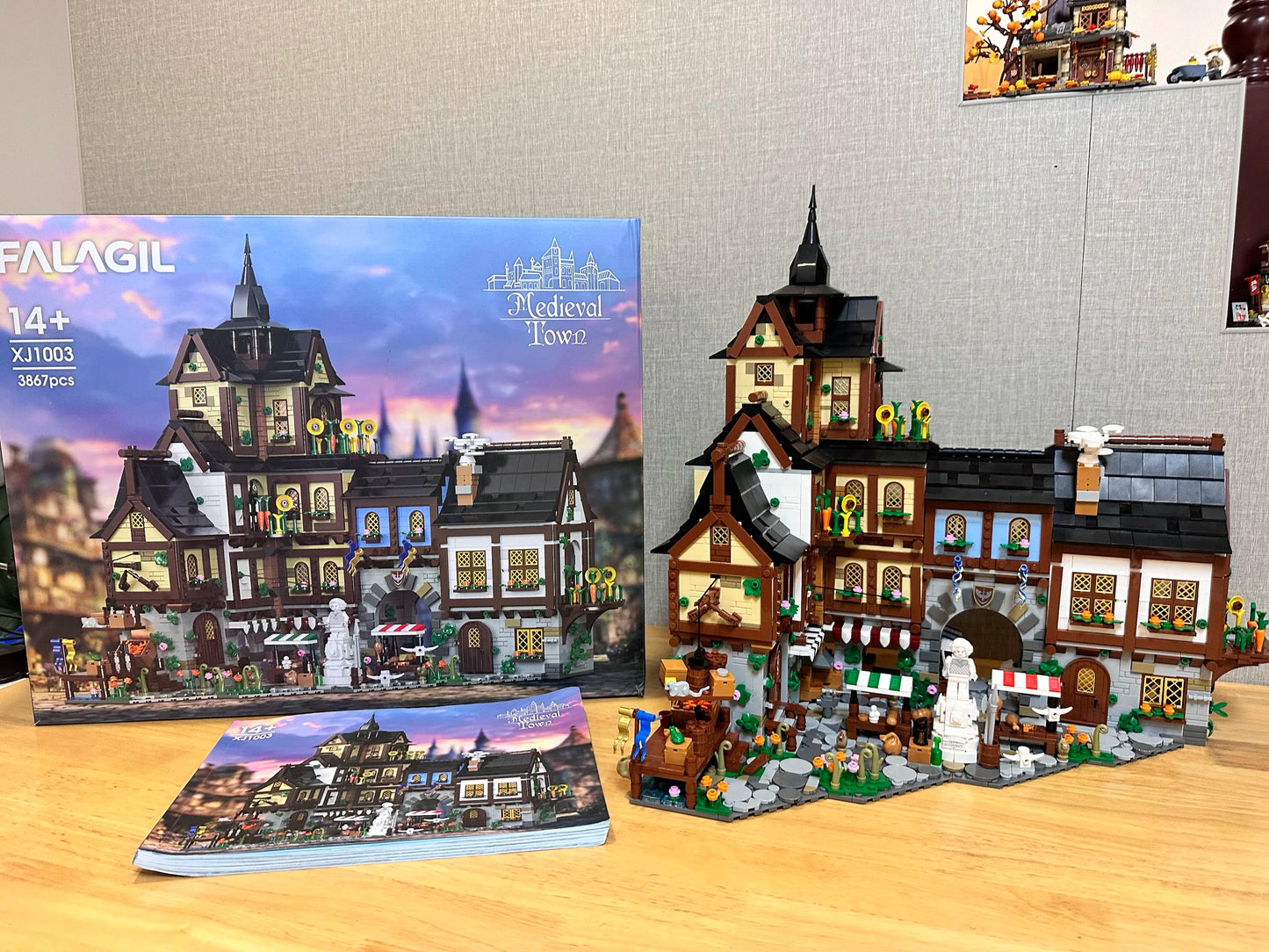 3867 Pcs Medieval Europe Towns Buildings Blocks Street View Village Model Kit