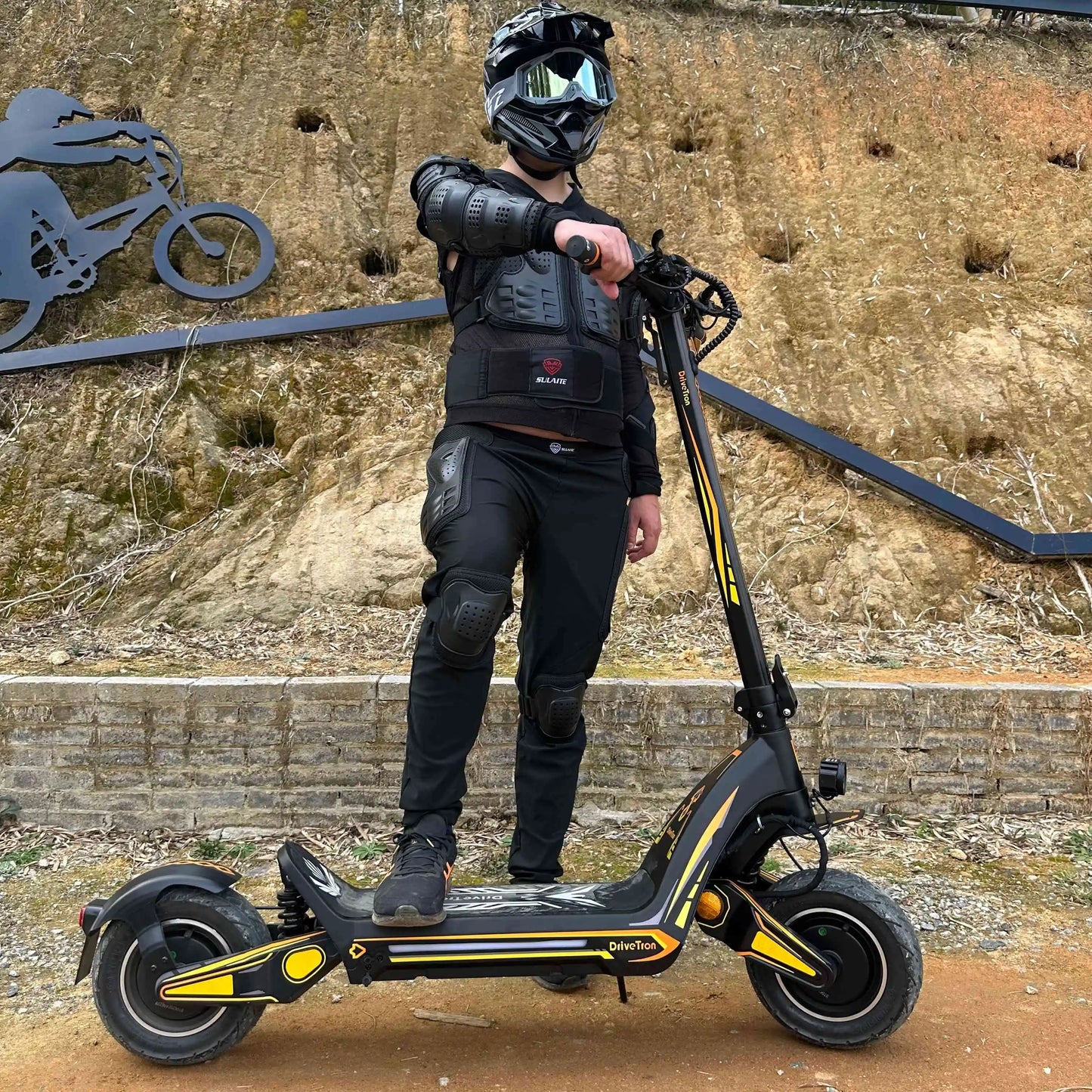 Dual Motor Electric Scooter 60V 4400W Hydraulic Brake Off Road 11 Inch Tires