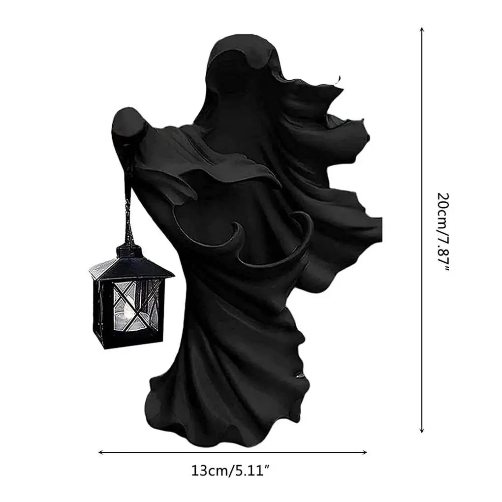 Halloween Ghost Statue Holding Lantern Resin Ghost Statue for Halloween Party Decoration